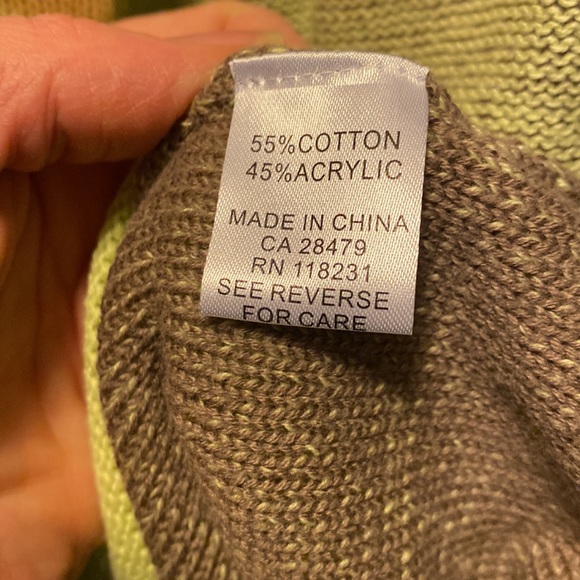 Pistachio & Brown Colorblock Sweater - Picture 7 of 8